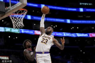 荣誉的同时 荣誉的同时